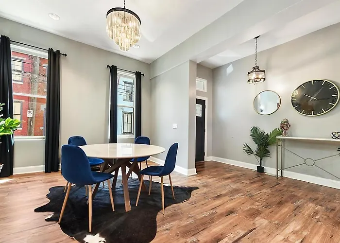 Apartment Private At North Shore Nest Pittsburgh
